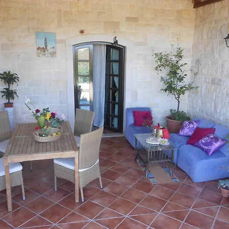 Tenuta Martinelli *